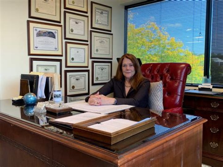 All About Kathleen Zellner | Net Worth, Relationship, Career