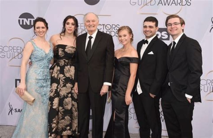 Is Alan Alda Still Alive | Age And Family Details