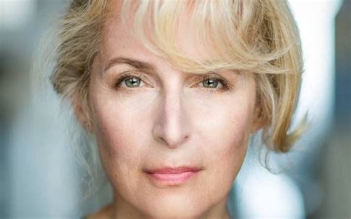 Janis Ahern | Bio, Age, Net Worth, Relationship, Career
