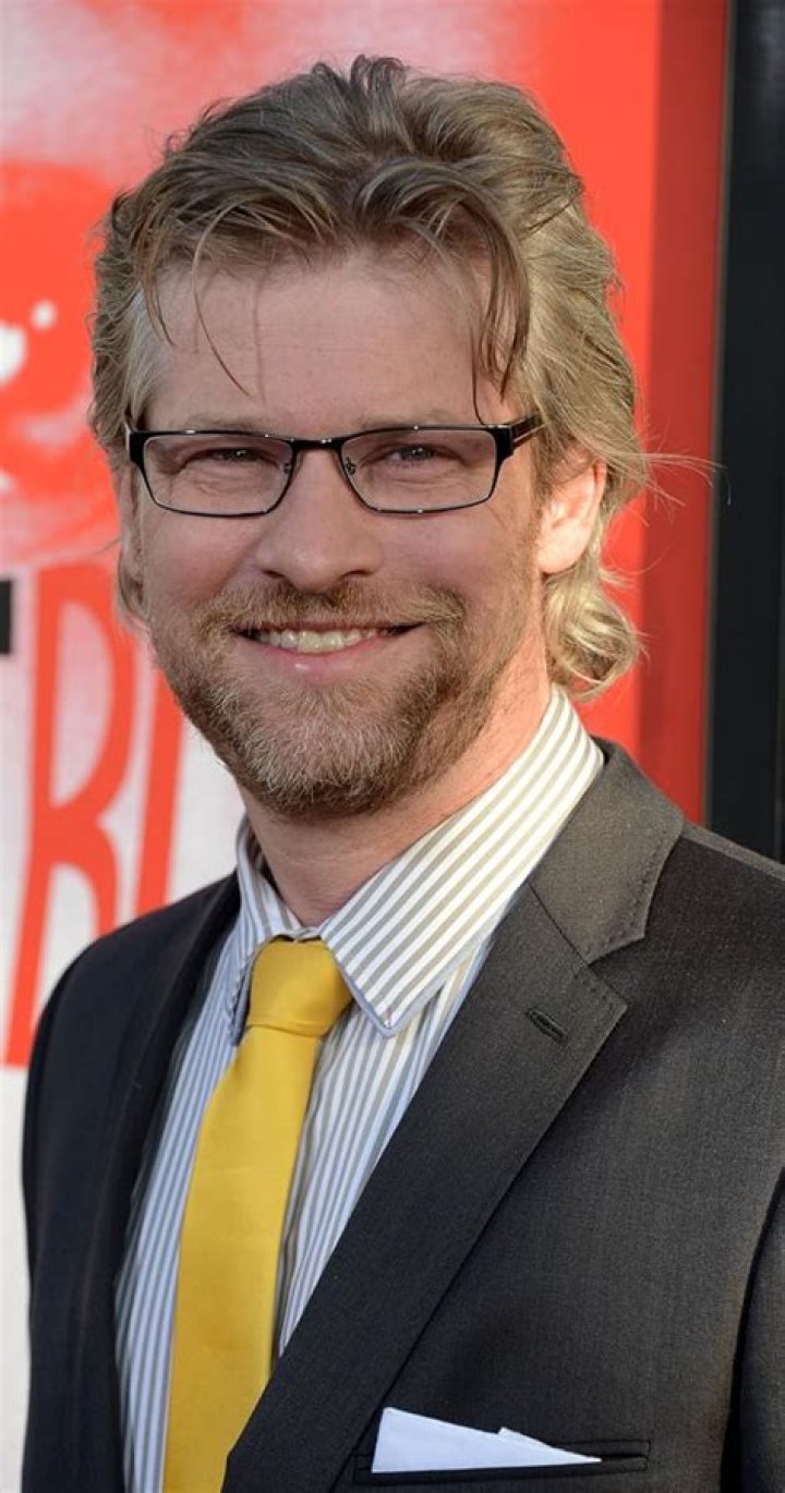 Todd Lowe