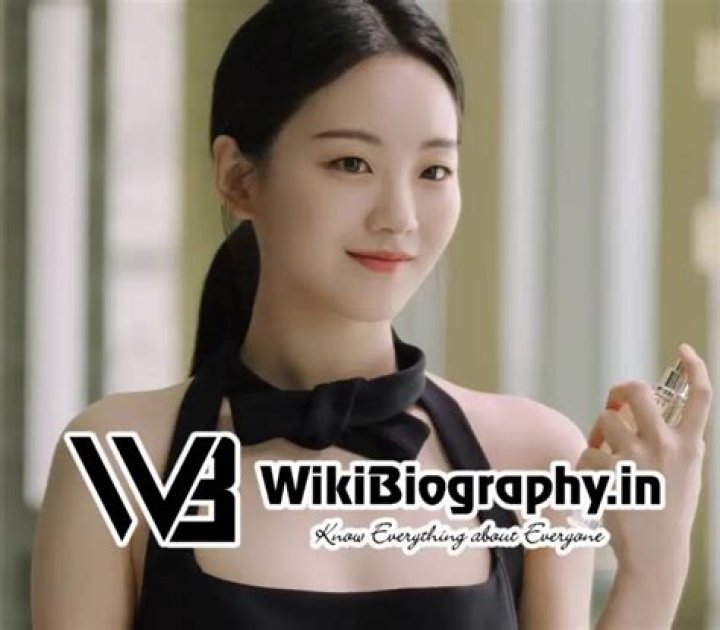 Who Are The Real Parents Of Cho Yi-Hyun? Siblings, Relatives, And Wealth